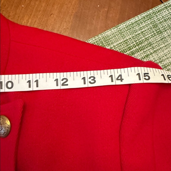 Lauren by Ralph Lauren Red Buttoned Coat/Dress. Padded shoulders. Size 8 P. VGUC - Picture 11 of 12